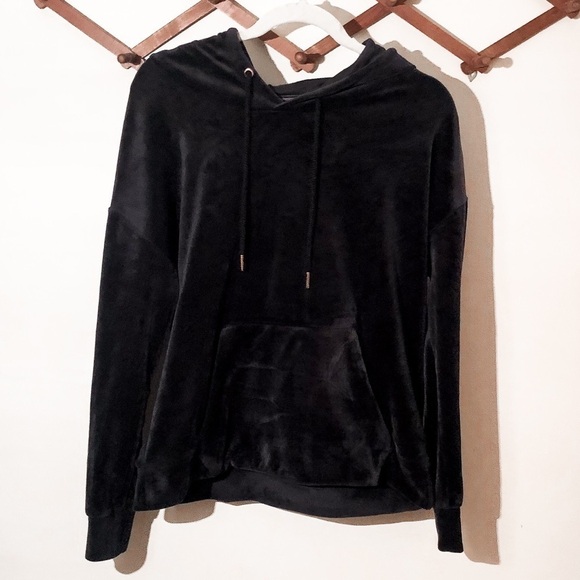 3/$25 🙌🏼 GreenTea Navy Velvet Velour Hoodie Medium - Picture 1 of 5